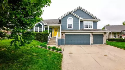 19205 E Colony Ct, Independence, MO 64058