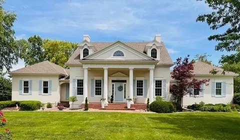 14645 S Caenen Ln, Olathe, KS 66062