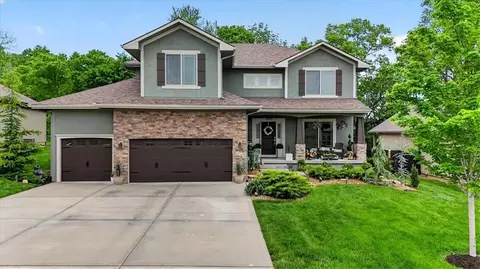 2320 SW Deer Run Rd, Lees Summit, MO 64082