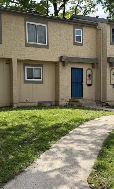 11613 Richmond Ave, Kansas City, MO 64134