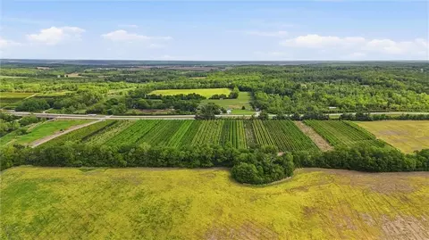 22721 E Us-24 Hwy, Independence, MO 64056