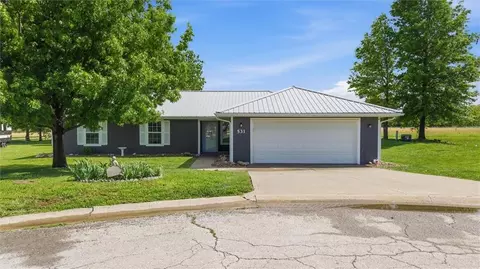 531 S Truman Rd, Archie, MO 64725