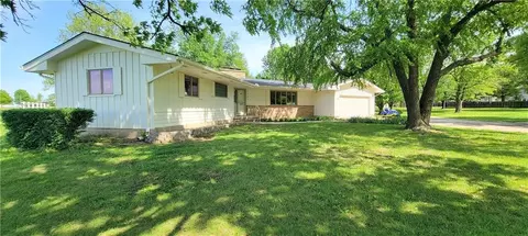 1501 N Kentucky St, Iola, KS 66749