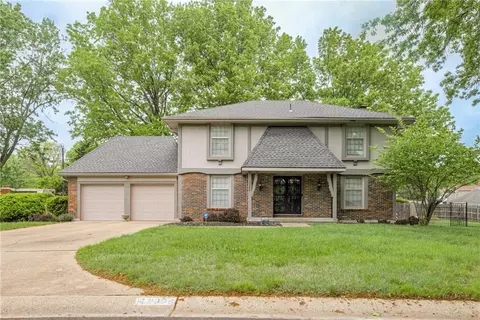 10308 E 96th St, Kansas City, MO 64134