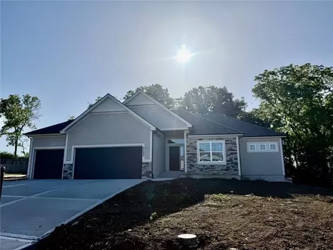 9023 N Colorado Ave, Kansas City, MO 64156