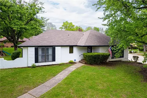 4715 Stonecrest Ter, Saint Joseph, MO 64506