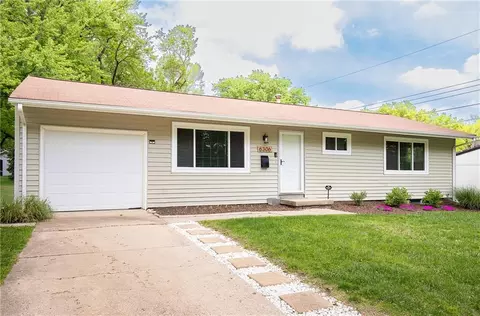 6306 W 77th Ter, Prairie Village, KS 66204