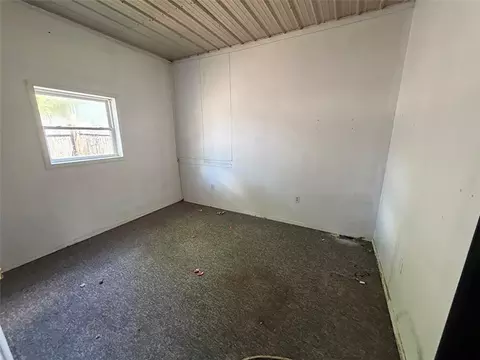 Bedroom - 232 S County Line Rd, Windsor, MO 65360 photo 4 of 5