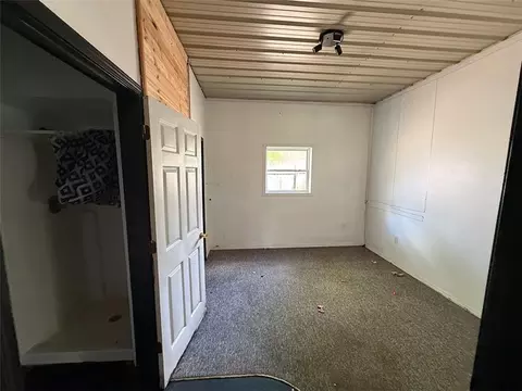 Bedroom - 232 S County Line Rd, Windsor, MO 65360 photo 3 of 5