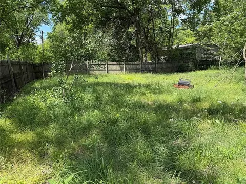 Exterior - 232 S County Line Rd, Windsor, MO 65360 photo 10 of 14