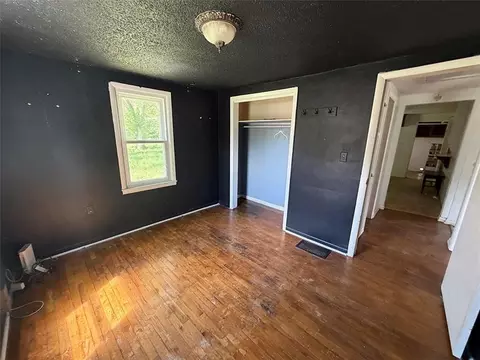 Bedroom - 232 S County Line Rd, Windsor, MO 65360 photo 1 of 5