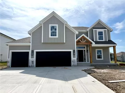 8969 NE 99th St, Kansas City, MO 64157