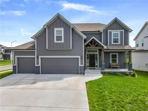 8969 NE 99th St, Kansas City, MO 64157