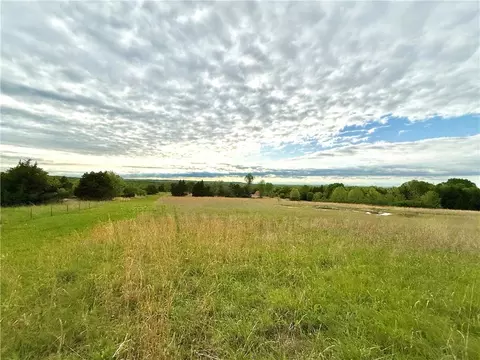 2635 Georgia Rd, Ottawa, KS 66067