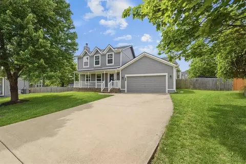 21719 W 51st Ter, Shawnee, KS 66226