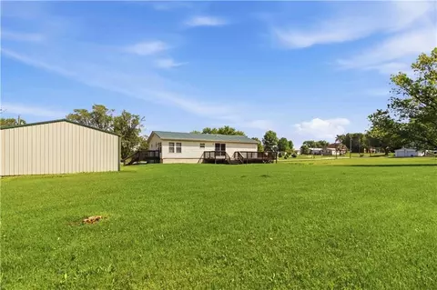 Exterior - 400 Emma St, Osborn, MO 64474 photo 5 of 5