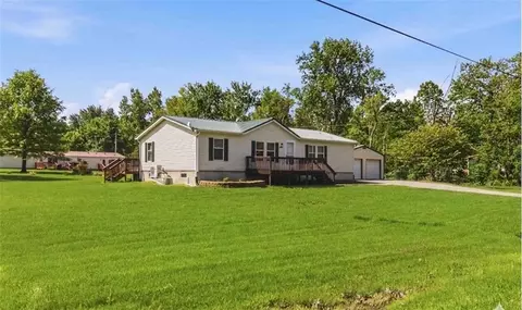 Exterior - 400 Emma St, Osborn, MO 64474 photo 1 of 5