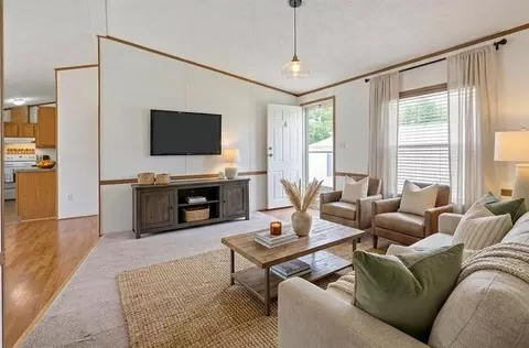 Living - 400 Emma St, Osborn, MO 64474 photo 2 of 4