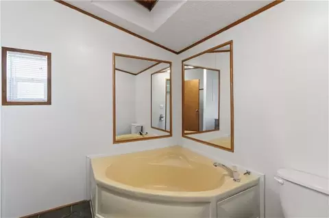Bath - 400 Emma St, Osborn, MO 64474 photo 1 of 3