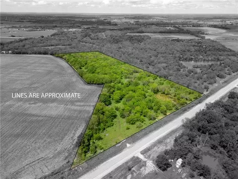 783 Old Us 50 Rd # A, Williamsburg, KS 66095