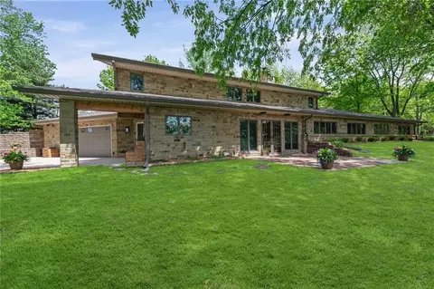 Exterior - 1601 Vogt Rd, Raymore, MO 64083 photo 2 of 5