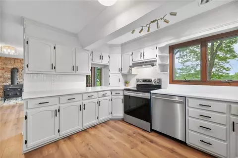 Kitchen - 1601 Vogt Rd, Raymore, MO 64083 photo 2 of 2