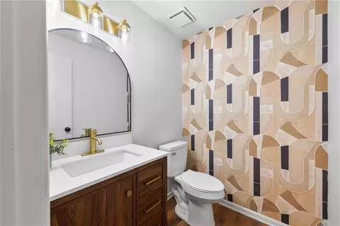 Bath - 1601 Vogt Rd, Raymore, MO 64083 photo 5 of 5