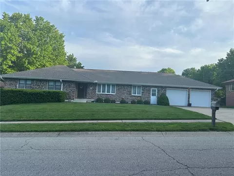 1317 NE 78th St, Kansas City, MO 64118