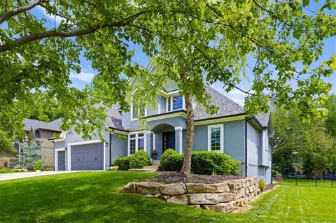 14713 Connell St, Overland Park, KS 66221