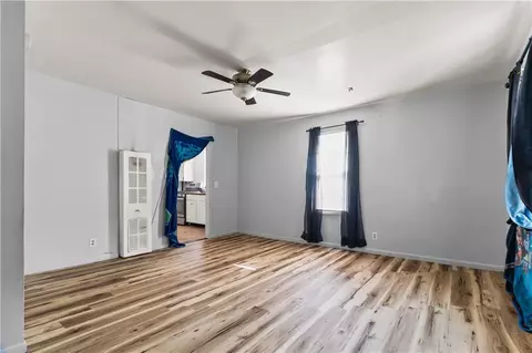 Living - 417 Jackson St, Warrensburg, MO 64093 photo 7 of 7