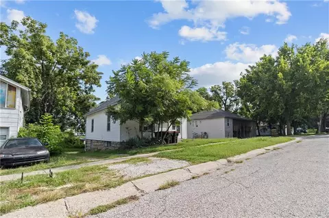 Other - 417 Jackson St, Warrensburg, MO 64093 photo 7 of 10