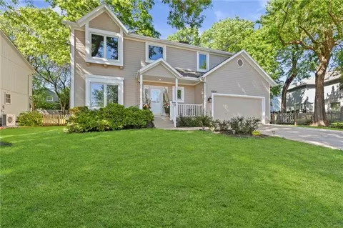 6204 W 156th St, Overland Park, KS 66223