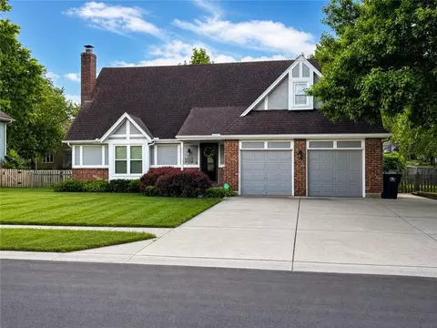 12001 E 77th Ter, Raytown, MO 64138