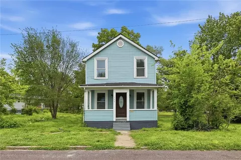 309 Kickapoo St, Leavenworth, KS 66048