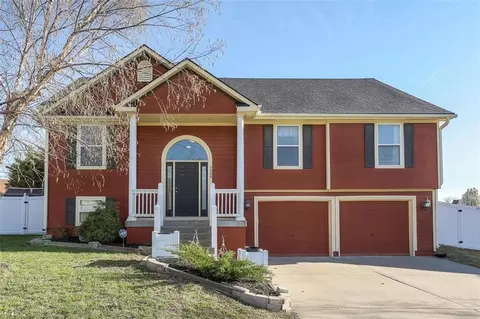 1209 Ashford St, Pleasant Hill, MO 64080