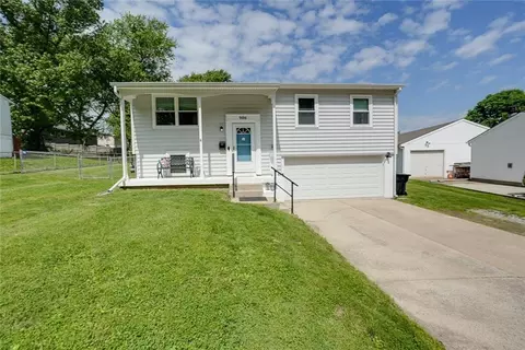 906 N Ponca Dr, Independence, MO 64056