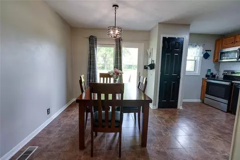 Dining - 906 N Ponca Dr, Independence, MO 64056 photo 1 of 2