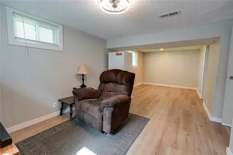 Living - 906 N Ponca Dr, Independence, MO 64056 photo 4 of 4