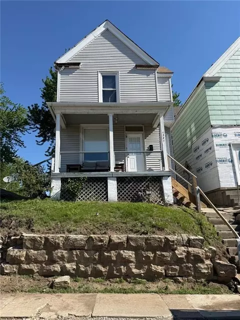 1321 Ridenbaugh St, Saint Joseph, MO 64501