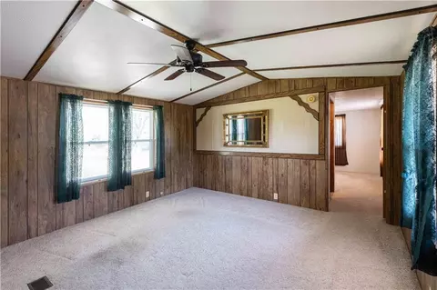 Living - 309 N North St, Windsor, MO 65360 photo 4 of 4