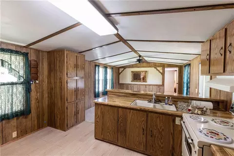 Kitchen - 309 N North St, Windsor, MO 65360 photo 1 of 2