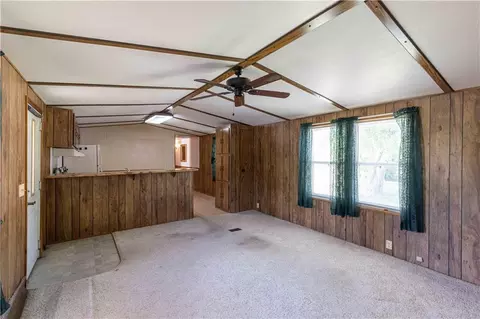 Living - 309 N North St, Windsor, MO 65360 photo 3 of 4