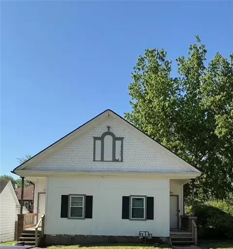 2318 Sylvanie St, Saint Joseph, MO 64501