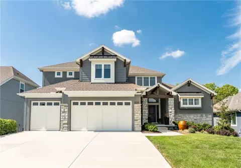 2504 W 179th St, Overland Park, KS 66085