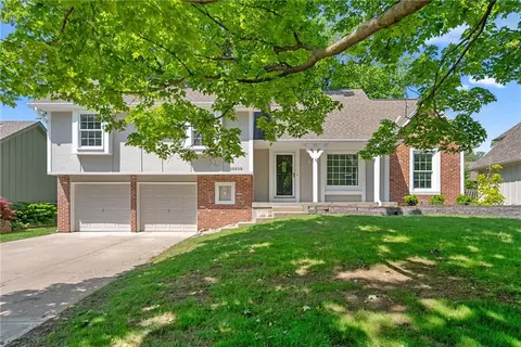 10500 Noland St, Lenexa, KS 66215