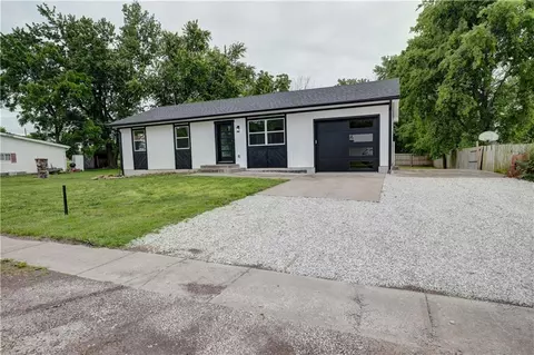 105 W Baltic St, Kingsville, MO 64061