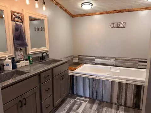 Bath - 543 S 5th St, Wheeling, MO 64688 photo 2 of 4