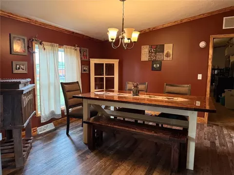 Dining - 543 S 5th St, Wheeling, MO 64688 photo 1 of 1