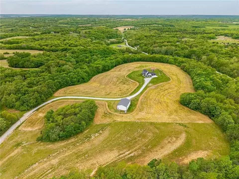 View/Area - 7563 County Road 421 Rd, Amazonia, MO 64421 photo 4 of 7