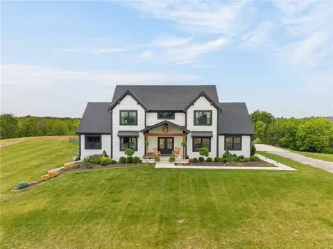 7563 County Road 421 Rd, Amazonia, MO 64421
